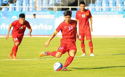 Cong Phuong da truot penalty trong tran gap U23 Brunei